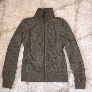 NWOT Lululemon Reversible Jacket Size: 8 Medium